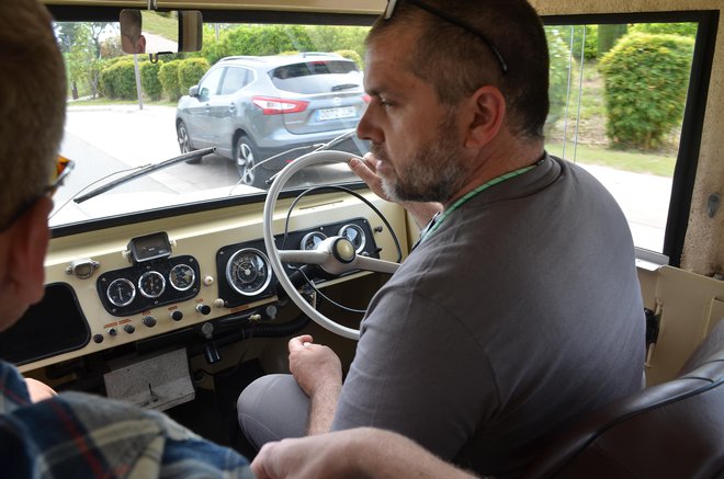 Trekka in pogled na volan nekdanjih časov

FOTO: Gašper Boncelj