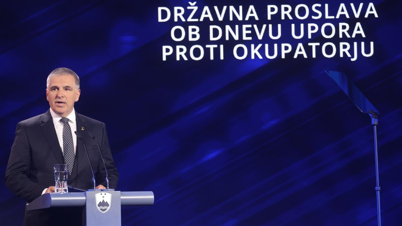 Fotografija: Predsednik državnega sveta Marko Lotrič je spoštljivo spregovoril o vseh borcih za slovensko državo. FOTO: Borut Živulović/Bobo 