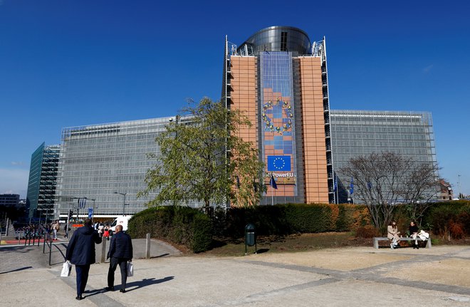 Sedež Evropske komisije v palači Berlaymont v Bruslju. FOTO: Yves Herman/Reuters