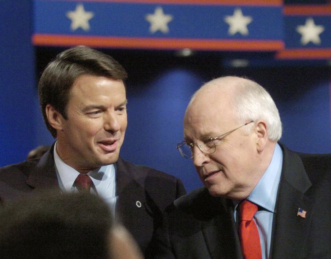Porota je nekdanjega demokratskega predsedniškega kandidata Johna Edwardsa (na levi) oprostila podobnih obtožb.  Foto John Sommers Reuters Pictures