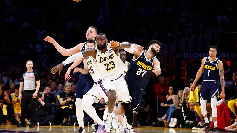Fotografija: Los Angeles Lakers sodosegli prvo zmago v seriji proti Denverju. FOTO: Ronald Martinez/AFP