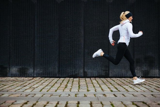 Tako kot vsak šport tudi tek zahteva svoj čas. Dreyer pravi, da ChiRunning ni samo tehnika, temveč veščina, zato še po dvajsetih letih izpopolnjuje svoje znanje. FOTO: Shutterstock