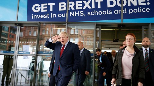 &raquo;Johnsonova pogodba se razlikuje od tiste, ki jo je zagovarjala nekdanja britanska premierka Theresa May.&laquo; Foto&nbsp; Reuters