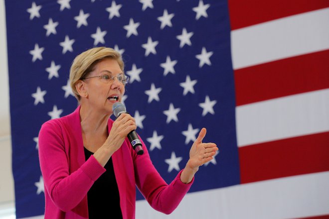 Elizabeth Warren&nbsp;podpira čedalje več Američanov. FOTO: Brian Snyder/Reuters