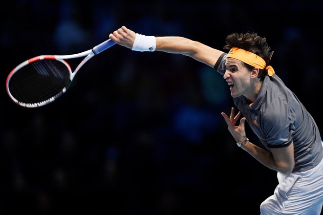 Dominic Thiem je suvereno dobil dvoboj proti Rogerju Federerju. FOTO: Reuters