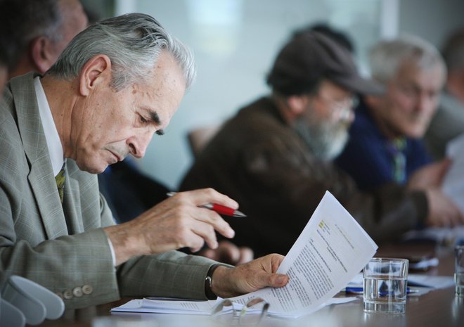 Matevž Krivic:&nbsp;&raquo;Če kateri poslanci mislijo, da so ti postopki slabi ali neučinkoviti, naj jih z zakonom spremenijo, saj so oni naš zakonodajalec.&laquo; FOTO: Jure Eržen/Delo