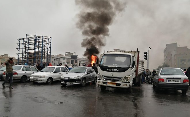 Protesti v Iranu. FOTO: AFP