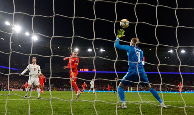 Aaron Ramsey je Valižanom z dvema goloma proti Madžarski priboril vozovnico za euro 2020. FOTO: Reuters