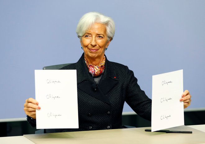 Christine Lagarde bo bo imela po funkciji pravico do svojega podpisa na evrskih bankovcih, ki jih bodo tiskali od 1. januarja 2020. Foto Reuters