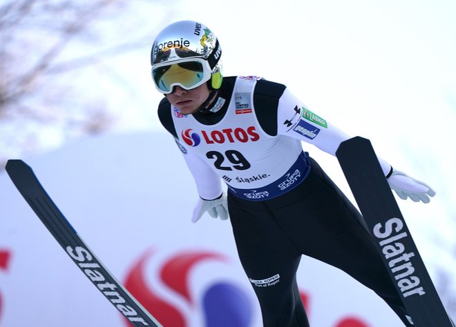 Anže Lanišek je po drugem mestu v Visli na stopničke poletel tudi v Ruki. FOTO: AFP