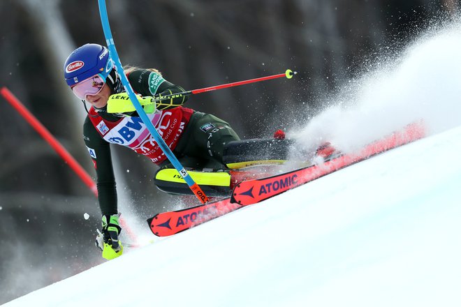 Mikaeli Shiffrin stopničke ne uidejo, na vseh štirih tekmah sezone se je uvrstila med najboljše tri. FOTO: AFP