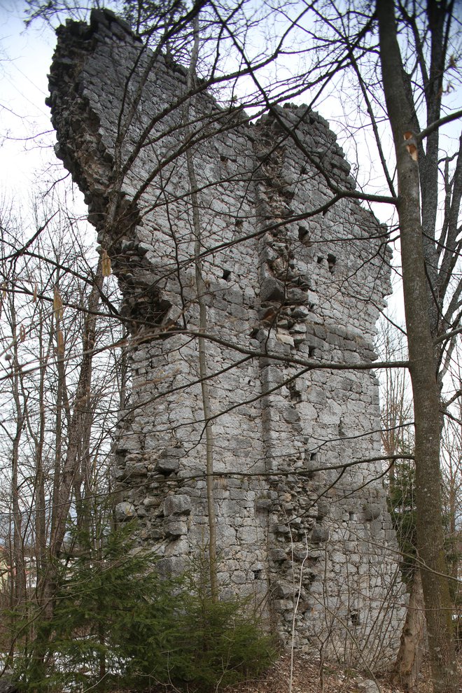 Ruševine gradu Breg Foto Igor Sapač
