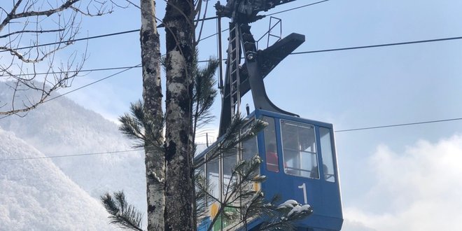 Včerajšnji&nbsp;tehnični pregled nosilnih vrvi nihalke je pokazal, da so varnostno neustrezne. FOTO: Arhiv Velika Planina, d.o.o.