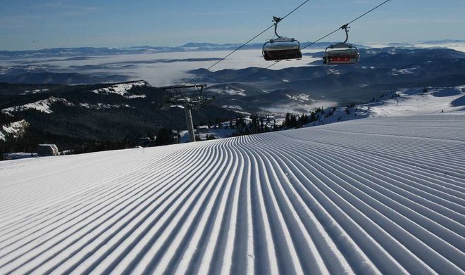 <strong>Jahorina</strong>&nbsp;ima 8 naprav, 45 kikometrov prog, smučali boste med 1.300 in 1.900 metri nadmorske višine. Foto: arhiv smučišča