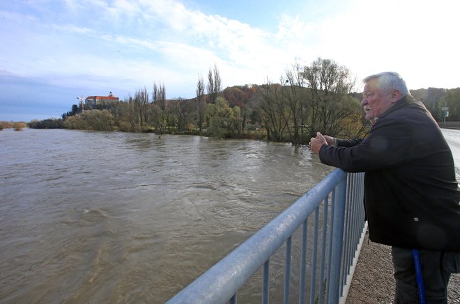 Pred občinami je najtežja faza nastajanja pokrajin: kdo naj se združi s kom? FOTO: Tadej Regent/Delo