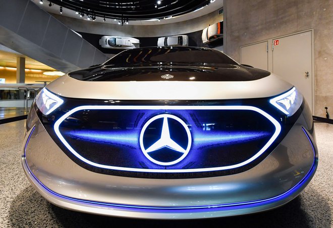 A Mercedes-Benz Concept EQA is displayed during the event &quot;vision smart city&quot; at the Mercedes-Benz museum in Stuttgart, southern Germany, on September 14, 2019. (Photo by THOMAS KIENZLE / AFP) Foto Thomas Kienzle Afp