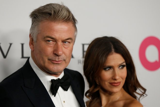 Alec Baldwin in 26 let mlajša soproga Hilaria. FOTO: Reuters