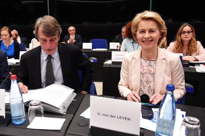 Ursula von der Leyen se je v Strasbourgu srečala z vodstvom evropskega parlamenta in pojasnila svoje načrte. FOTO: AFP