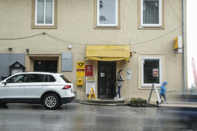 Pošte bi lahko ponekod tudi lahko ostale, četudi to ni ekonomsko upravičeno, meni ekonomist Jože P. Damijan. FOTO: Uroš Hočevar