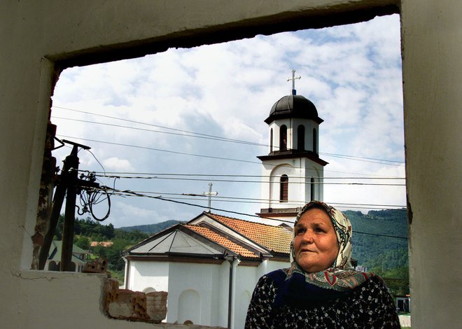 Fata Orlović je izjavila, da bi ravnala enako, tudi če bi bila na njenem dvorišču protipravno zgrajena džamija. FOTO: Danilo Krstanović/Reuters