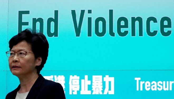 Vodja hongkonške vlade&nbsp;Carrie Lam.&nbsp;Foto: Athit Perawongmetha/Reuters