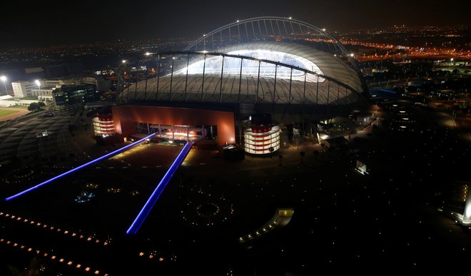 Štadion Kalifa je edini, ki ni oziroma ne bo na novo zgrajen za svetovno prvenstvo, ampak je bil zgolj obnovljen. FOTO: Reuters