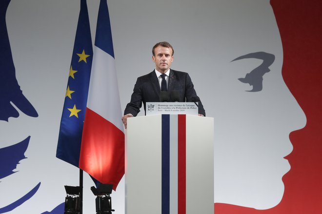 Po oceni analitikov bo francoski predsednik Emmanuel Macron sprejel odločitev pet minut pred dvanajsto. FOTO: Benoît Tessier/Reuters<br />
&nbsp;