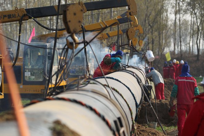 Kitajska državna korporacija China National Petroleum (CNPC) se je umaknila iz razvojnega projekta enega od delov iranskega podmorskega plinskega polja. FOTO: Reuters