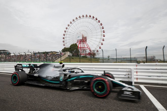 Finski dirkač Valtteri Bottas je bil danes najhitrejši v Suzuki. FOTO: AFP