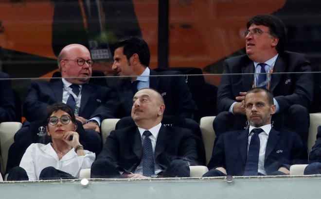 Predsednik Uefa Aleksander Čeferin (spodaj desno) in njegovo vodstveno moštvo v naslednjih tednih čakajo precej pestre&nbsp; &raquo;politične&laquo; razaprave. FOTO: Reuters