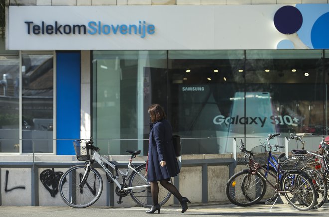 Telekom Slovenije je z namenom celovitega upravljanja regionalnega optičnega omrežja na Kosovu ustanovil družbo SIOL Prishtina. FOTO: Jože Suhadolnik/Delo