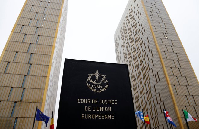 Na finančnem ministrstvu pričakujejo, da bo Sodišče EU odločitev sprejelo prihodnje leto. FOTO: Reuters
