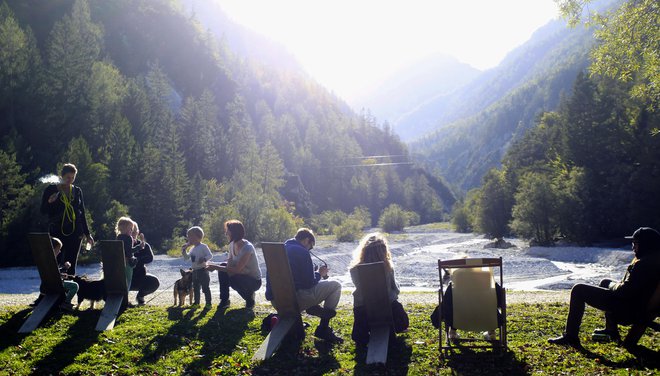 Kranjska Gora je že tradicionalno zimska destinacija za družine, vse več obiskovalcev pa ima tudi poleti. FOTO: Roman Šipić
