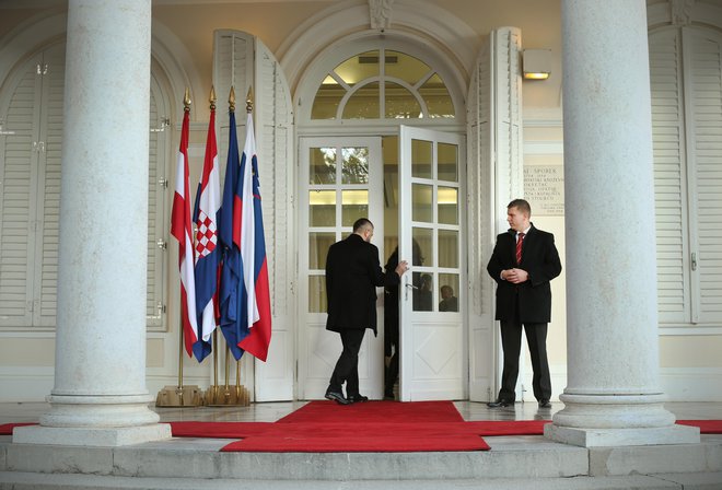 Zadeva Slovenije proti Hrvaški je ena od tistih, v katerih se mednarodno pravo neizogibno prepleta z evropskim. FOTO:&nbsp;Jure Eržen/Delo