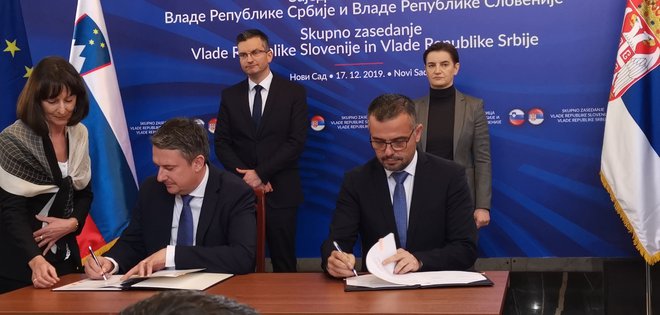 Podpis memoranduma o tehničnem sodelovanju na področju kmetijstva. FOTO: Milena Zupanič/Delo