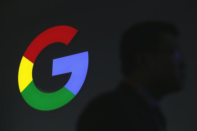 Google bo moral pojasniti pravila delovanja svoje oglaševalske platforme Google Ads in postopke brisanja računov. FOTO: Pau Barrena/AFP