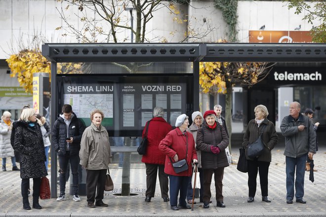 Odmerni odstotki se bodo postopoma zvišali za starostne pokojnine za moške, pa tudi za najnižje, invalidske, vdovske in družinske. Foto Leon Vidic