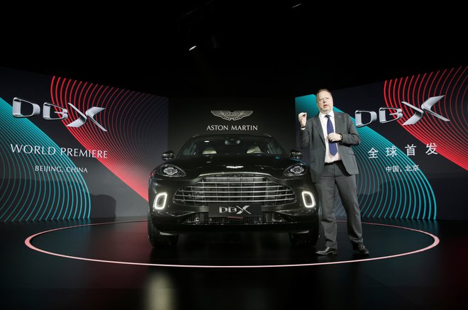 Športnim terencem v Evropi pripada že 40 odstotkov trga, kot eden zadnjih je tak model (DBX) v svojo floto uvrstil tudi sloviti Aston Martin, katerega šef Andy Palmer upa, da jim bo to prineslo dobiček. Sicer pa iščejo nove vlagatelje ... FOTO: Reute