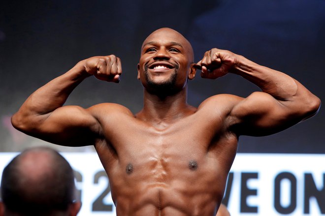 Ameriški boksar Floyd Mayweather mlajši je v zadnjem desetletju zaslužil največ med vsemi športniki. FOTO: Reuters