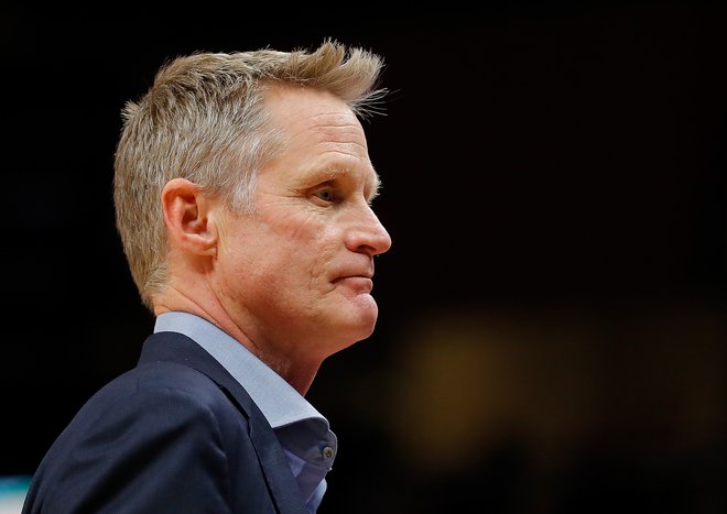 Glavni trener košarkarskega moštva Atlanta Hawks Steve Kerr je po uboju Sulejmanija izrazil bojazen, da bi se ZDA s tem lahko zapletle v nepotrebno vojno, ki jo ne more nihče zmagati. Foto Afp