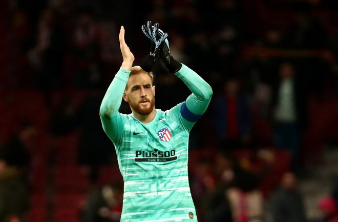 Jan Oblak se je po koncu tekme z Levantejem zahvalil tudi navijačem. FOTO: Reuters