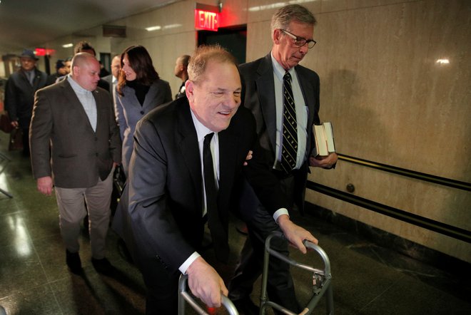 Film producer Harvey Weinstein arrives for the first day of a sexual assault trial in the Manhattan borough of New York City, New York, U.S., January 6, 2020. REUTERS/Brendan McDermid