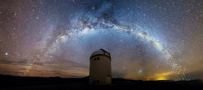 Trenutno medla zvezda bo po izračunih astronomov. ob koncu stoletja eno najsvetlejših nebesnih teles na nočnem nebu. FOTO: Jan Skowron/University of Warsaw/Reuters