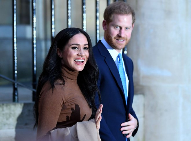 Princ Harry in Meghan sta po vrnitvi iz Kanade sporočila, da se umikata iz ožje kraljeve družine. FOTO: AFP