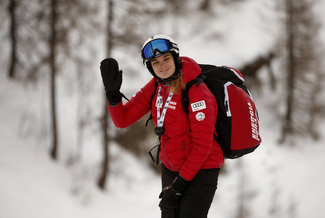 Članica močne avstrijske smukaške ekipe je v pripravljalnem obdobju postala kineziologinja Anja Šešum. FOTO: Matej Družnik/Delo