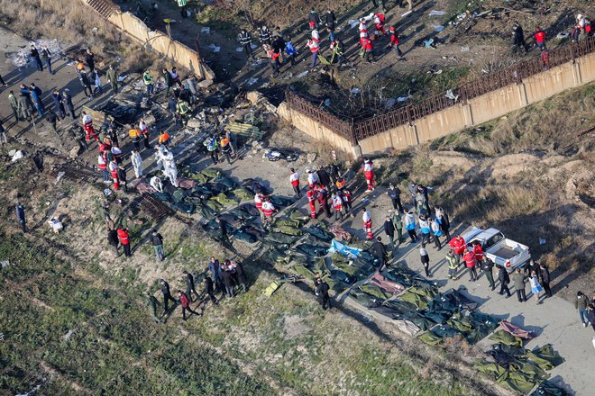 Letalo je strmoglavilo v bližini Teherana. FOTO: Afp