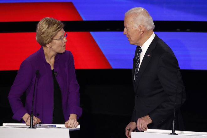 Elizabeth Warren in Bernie Sanders. FOTO:&nbsp;Shannon Stapleton Reuters