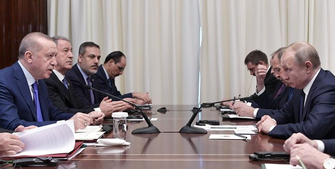 Na mednarodno konferenco v Berlin so prišli predstavniki držav, ki so bolj ali manj neposredno vpletene v konflikt v Libiji.&nbsp;FOTO: Aleksey Nikolskyi Afp