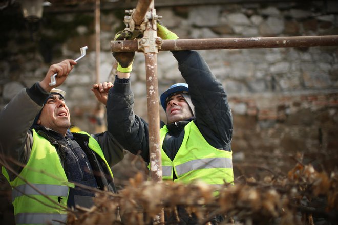 Leto 2020 bo za gradbena podjetja zelo negotovo. FOTO: Jure Eržen/Delo