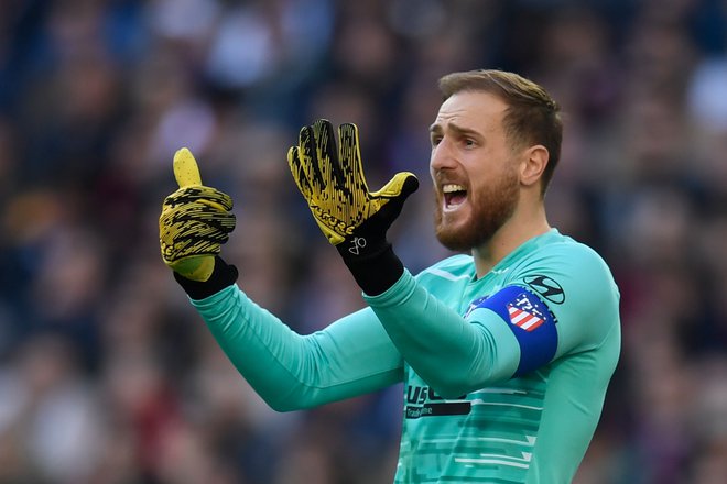 Jan Oblak je med derbijem z Realom zaman spodbujal soigralce v ekipi Atletica. FOTO: AFP